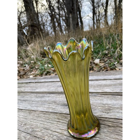 Vintage Green Carnival Glass Stretch Swung Vase 8.5" - Picture 9 of 15